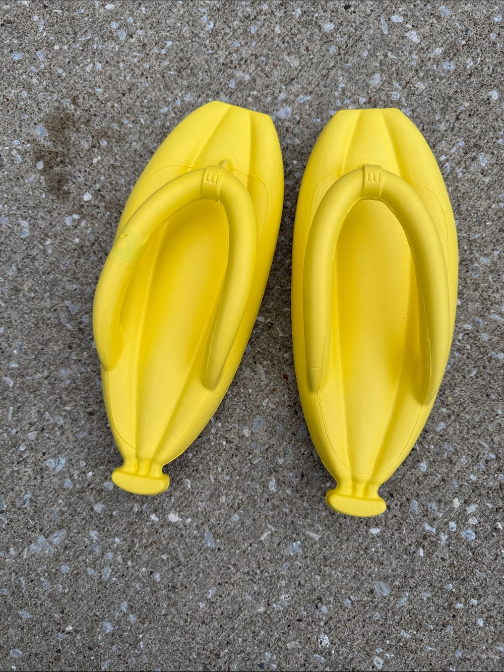 Banana shaped flip flops 🍌